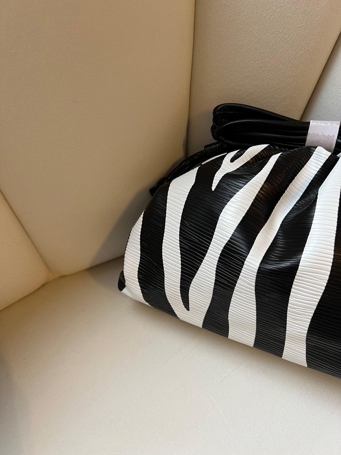 Savage Bag Zebra